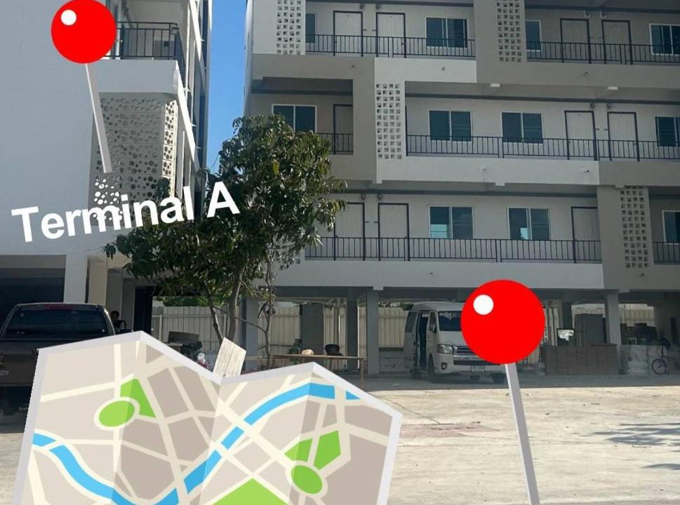 Photo of Buildings in Racha Thewa