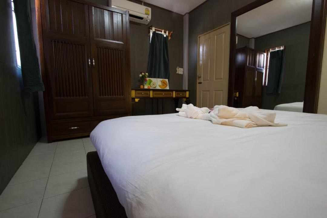 Photo of Bedroom in Bang Bua Thong