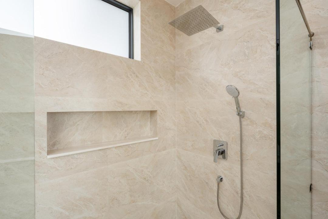 Photo of Bathroom in Maret