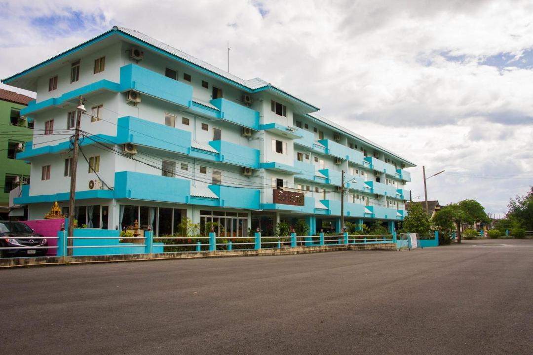 Photo of Buildings in Khlang
