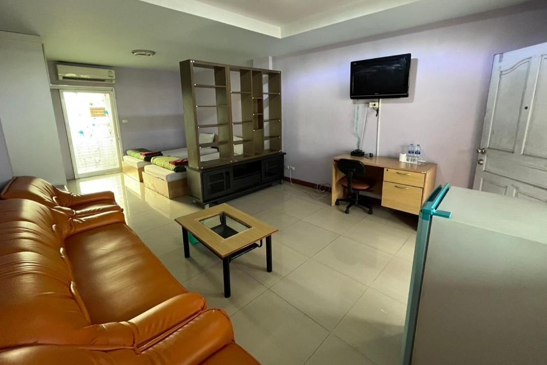Photo of Livingroom in Nakhon Chai Si