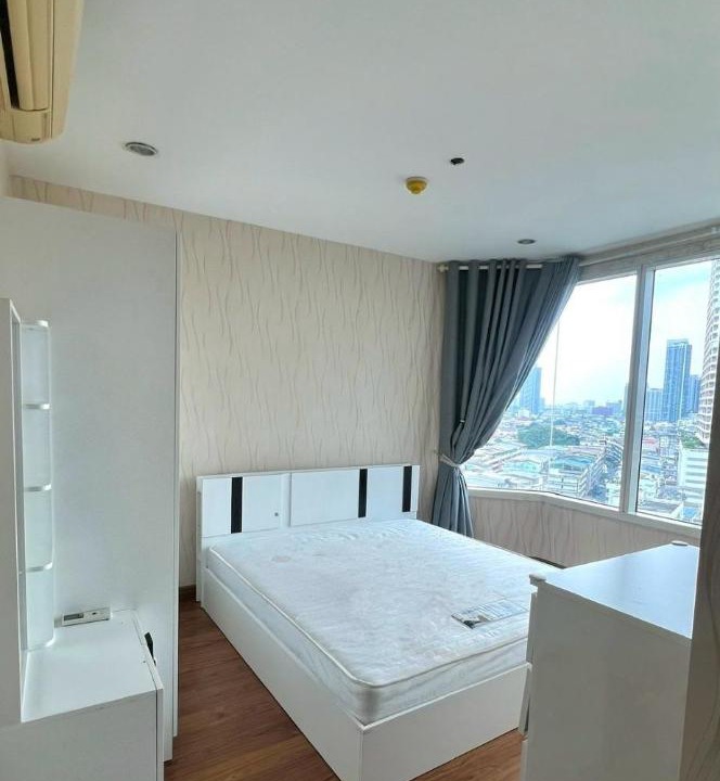 Photo of Bedroom in Bang Lamphu Lang
