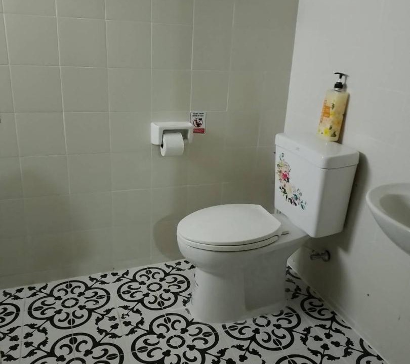 Photo of Bathroom in Khanna Yao