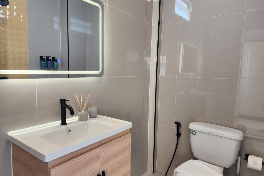Photo of Bathroom in Nanai Road