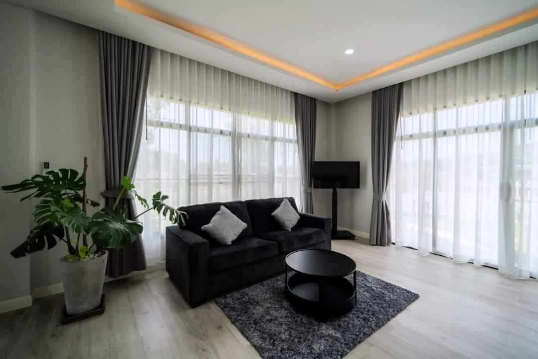 Photo of Livingroom in Nong Thale