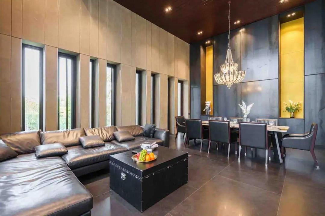 Photo of Livingroom in Ekkamai
