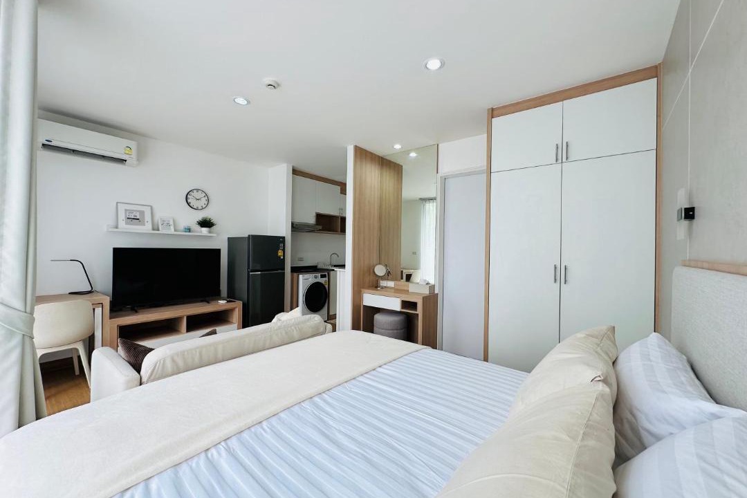 Photo of Bedroom in Khlong Toei Nuea