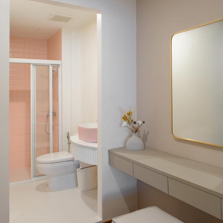 Photo of Bathroom in Din Daeng