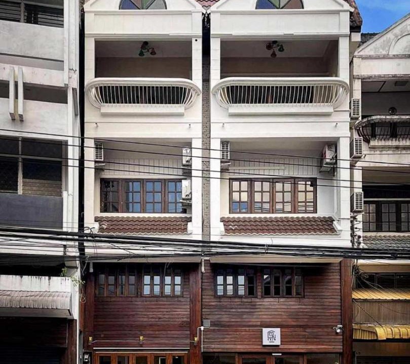 Photo of Buildings in Wua Lai