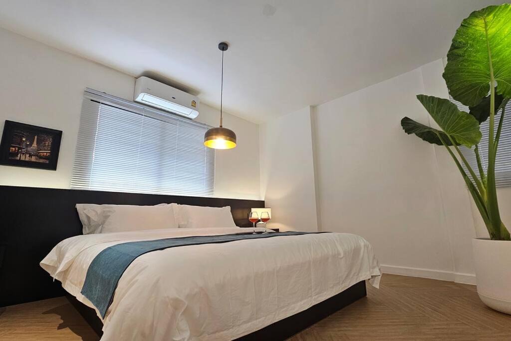 Photo of Bedroom in Asoke