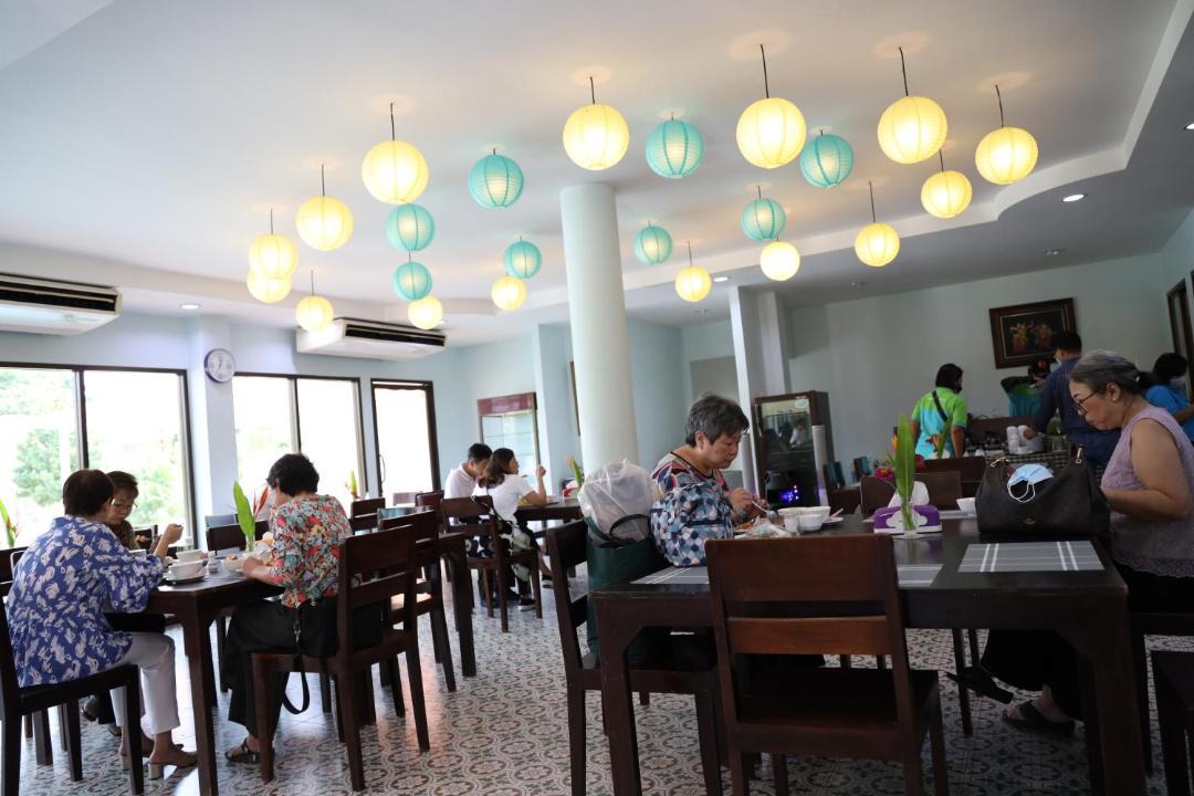 Photo of Others in Bang Len
