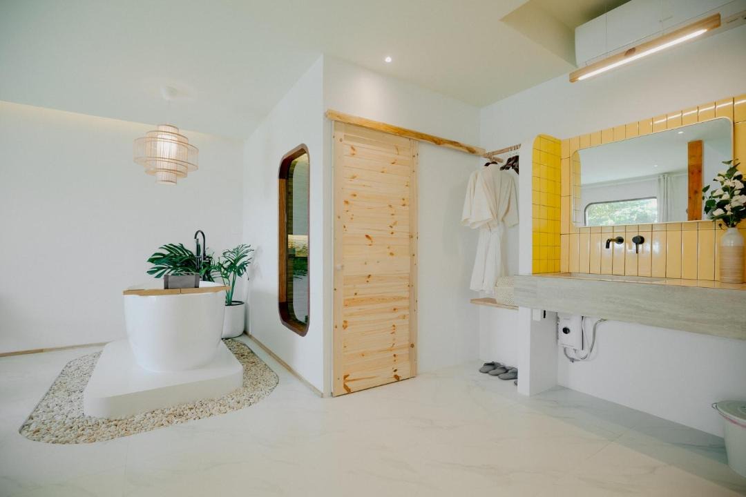 Photo of Bathroom in Koh Lan