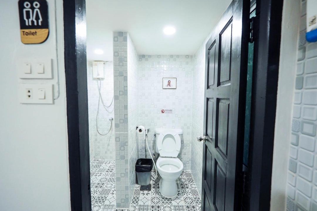 Photo of Bathroom in Kaset Junction
