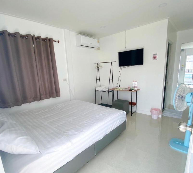 Photo of Bedroom in Salaya