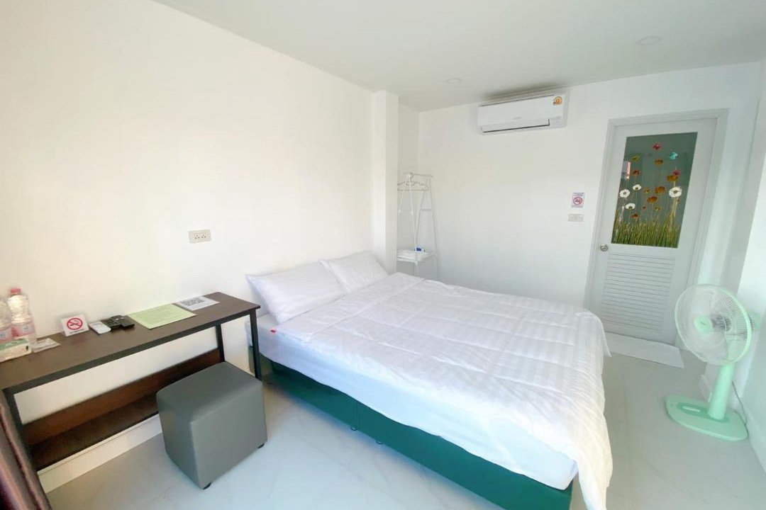Photo of Bedroom in Salaya