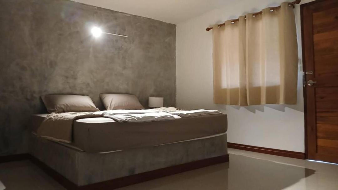 Photo of Bedroom in Thab Prik