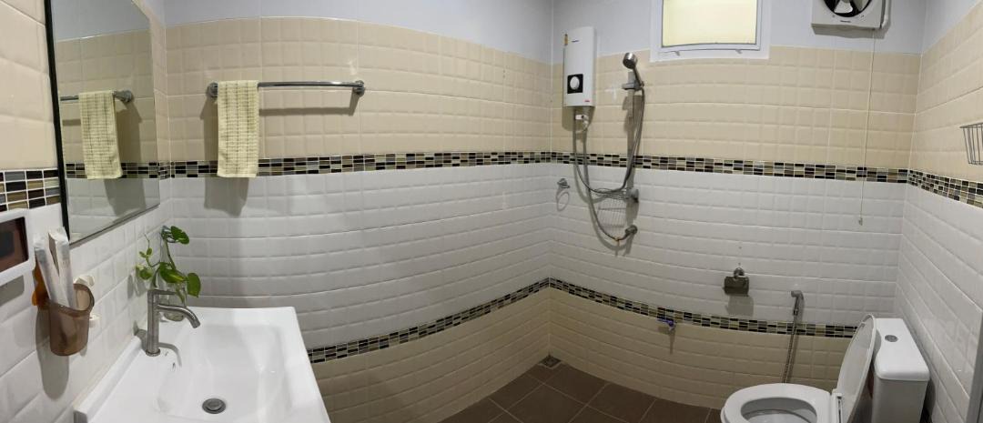 Photo of Bathroom in Tha Wang Thong