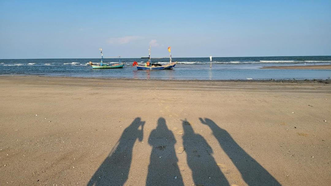 Photo of Human In Picture in Cha-am