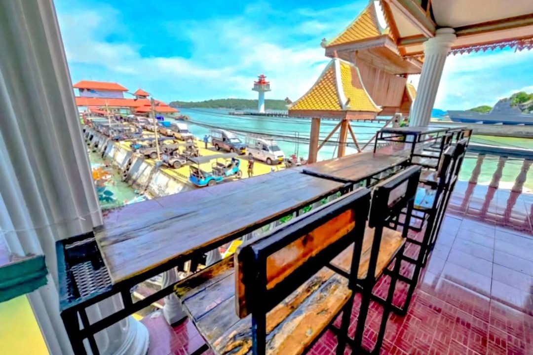 Photo of Patio Balcony in Ko Sichang
