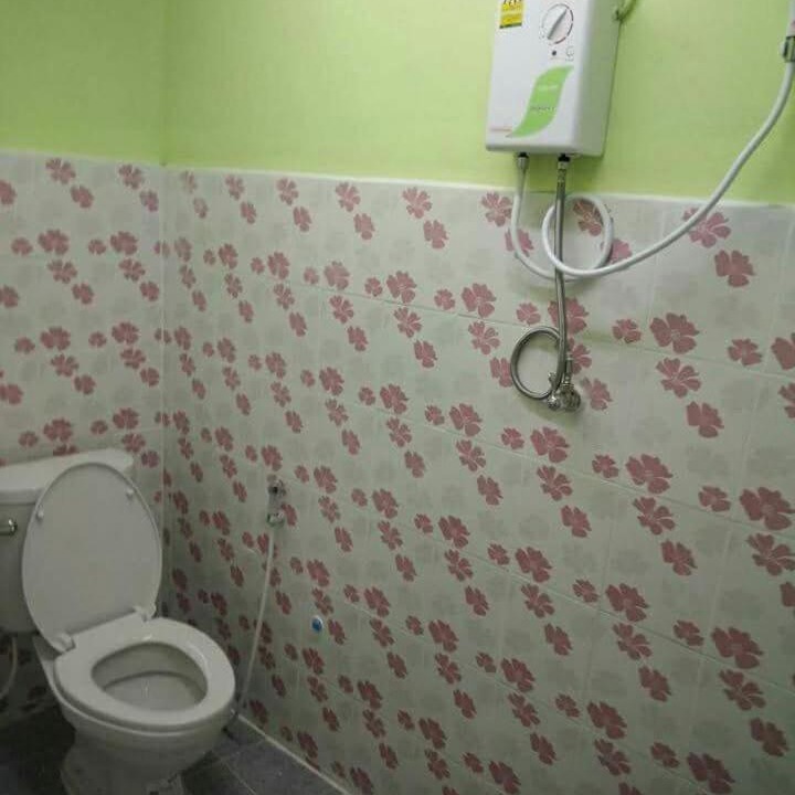 Photo of Bathroom in Hang Chat