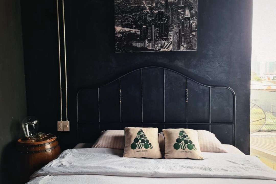 Photo of Bedroom in Samsen Nai