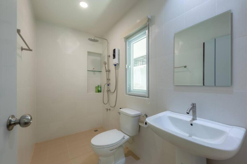 Photo of Bathroom in Chaiyasathan