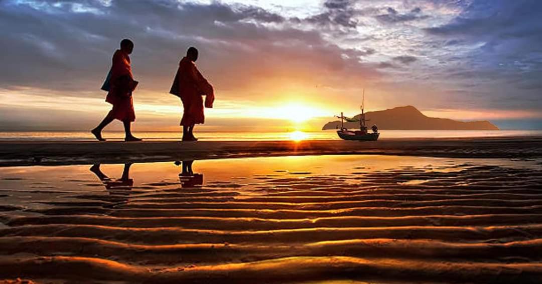 Photo of Human In Picture in Sam Roi Yot