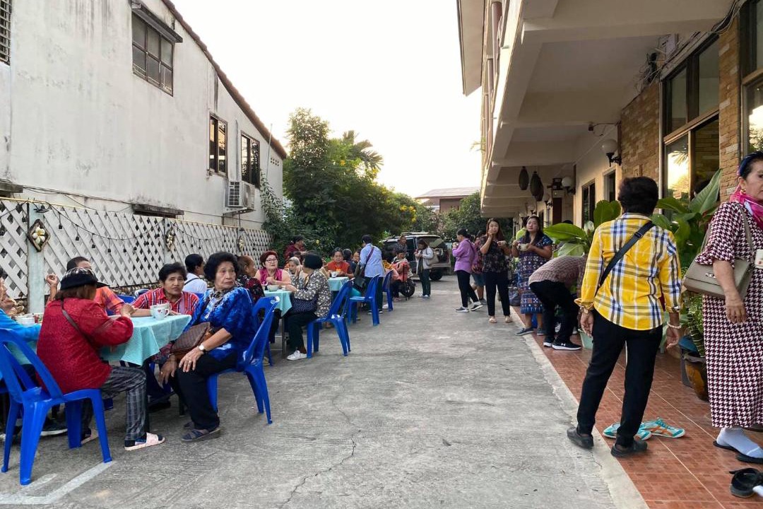 Photo of Human In Picture in Nai Wiang