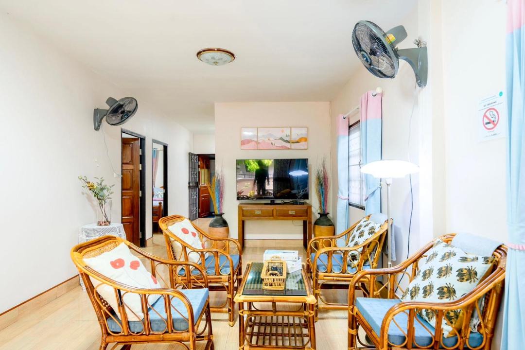 Photo of Livingroom in Phongprasan