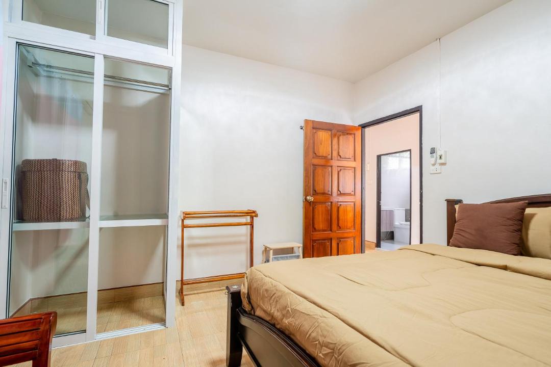 Photo of Bedroom in Phongprasan