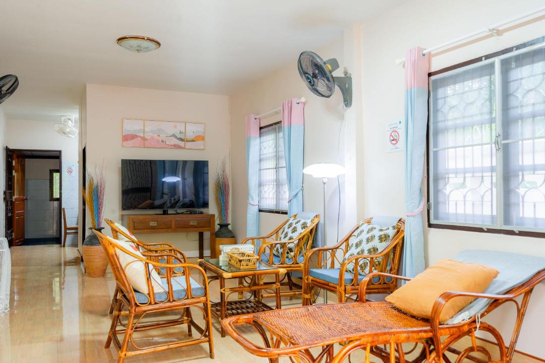Photo of Livingroom in Phongprasan