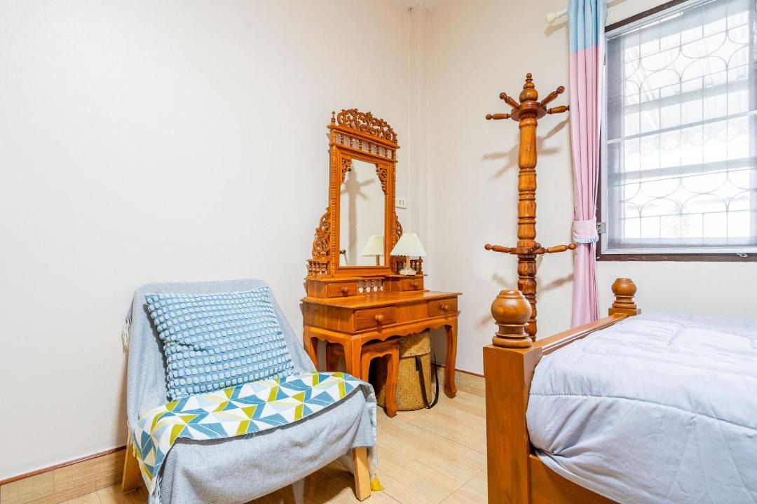 Photo of Bedroom in Phongprasan