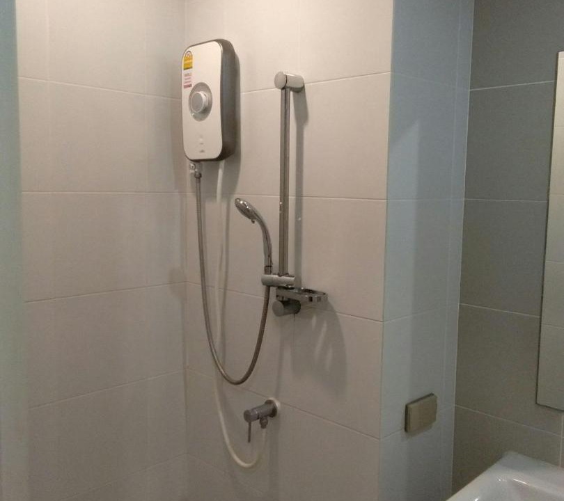 Photo of Bathroom in Thanon Phetchaburi