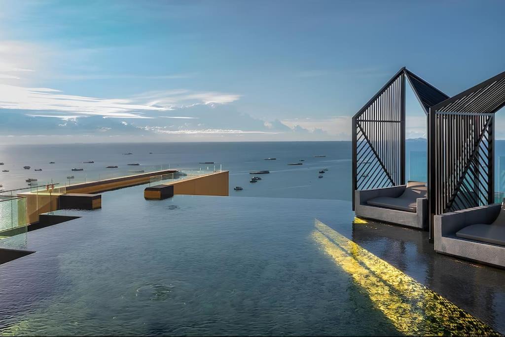 Photo of Others in Pattaya Bay