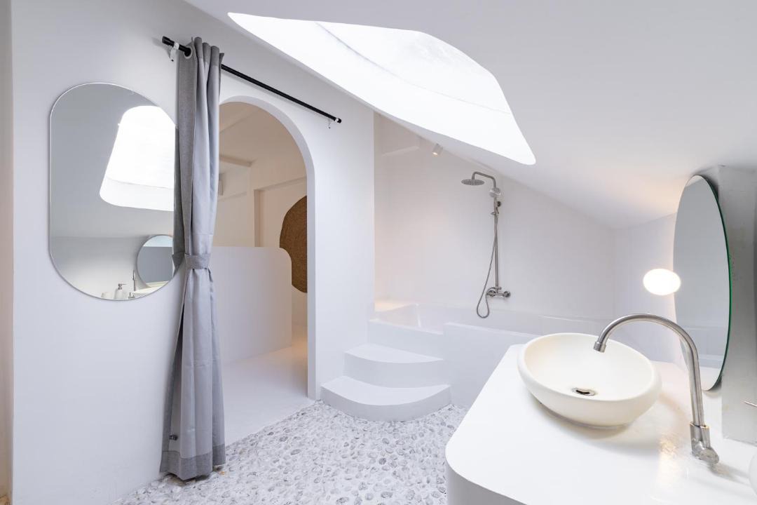 Photo of Bathroom in Old City