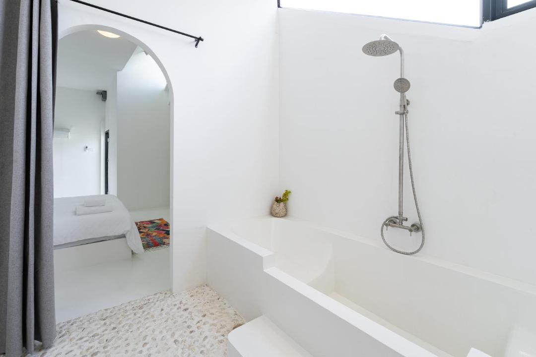 Photo of Bathroom in Old City