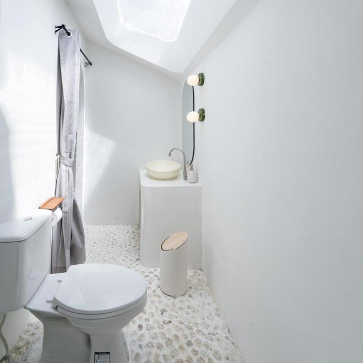 Photo of Bathroom in Old City