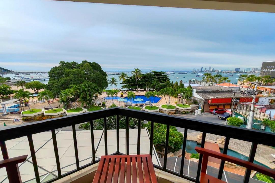 Photo of Patio Balcony in Pattaya Bay