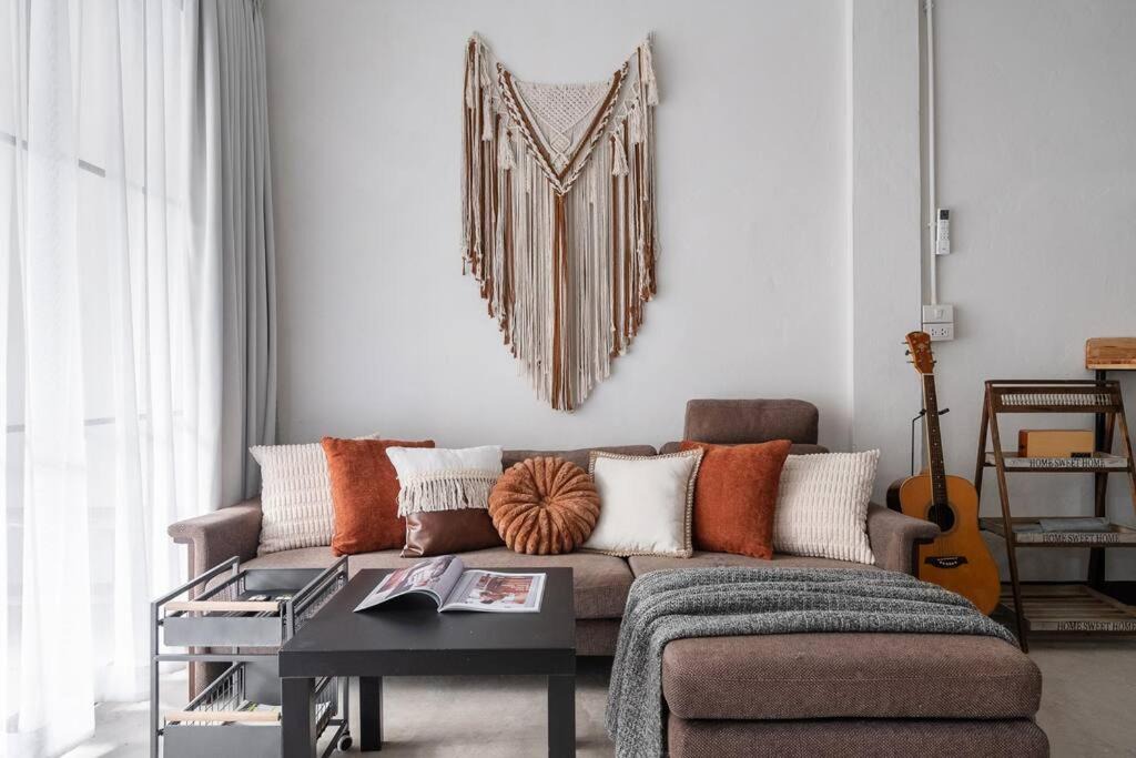 Photo of Livingroom in Wang Burapha Phirom