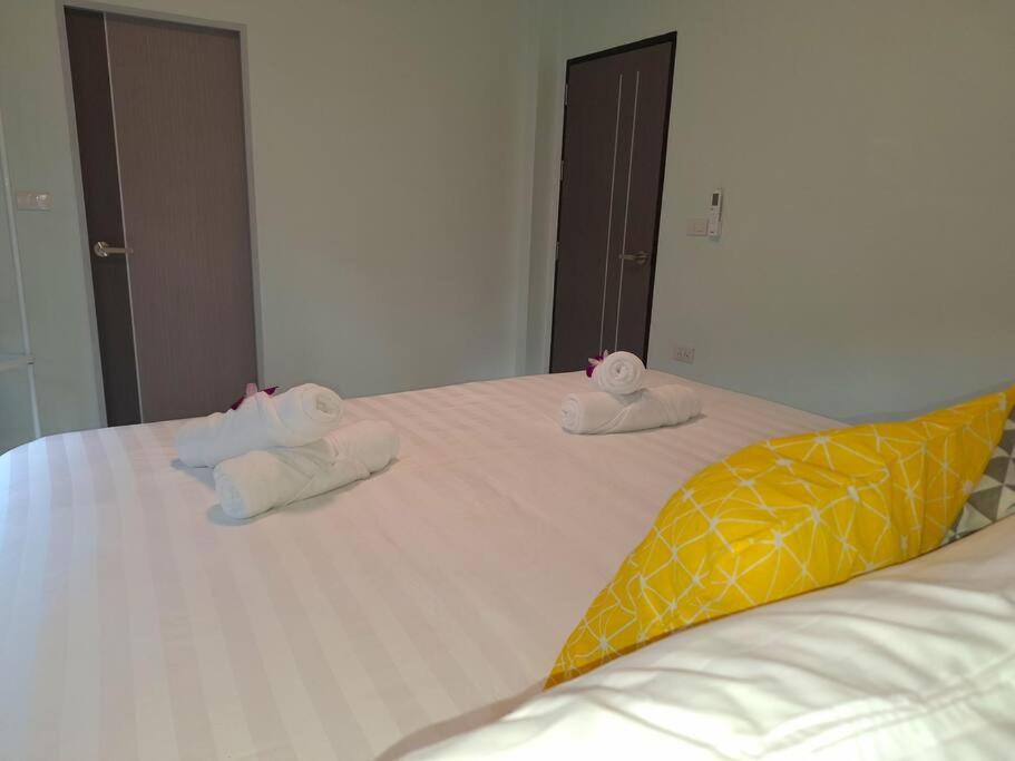 Photo of Bedroom in Haad Yao