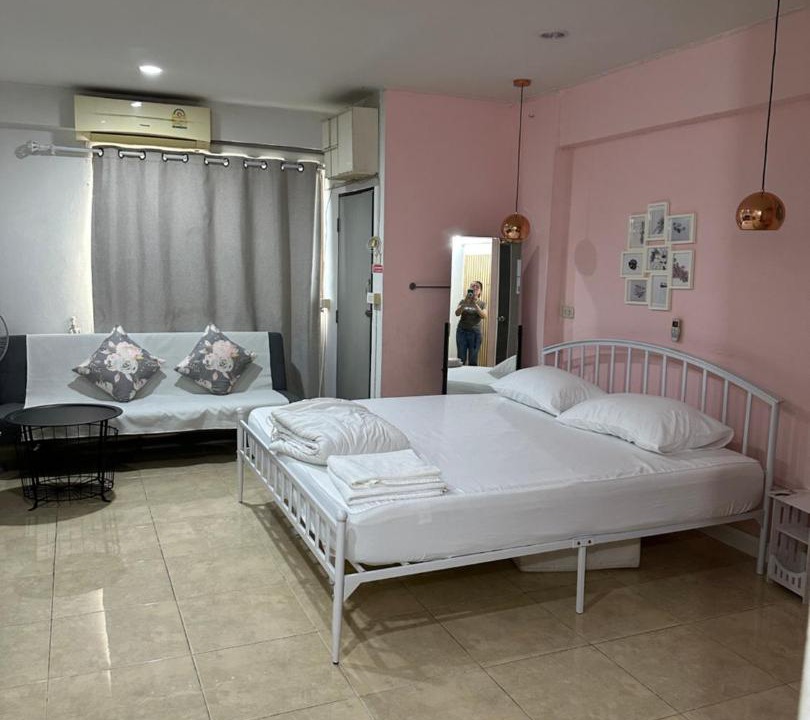 Photo of Bedroom in Huai Khwang