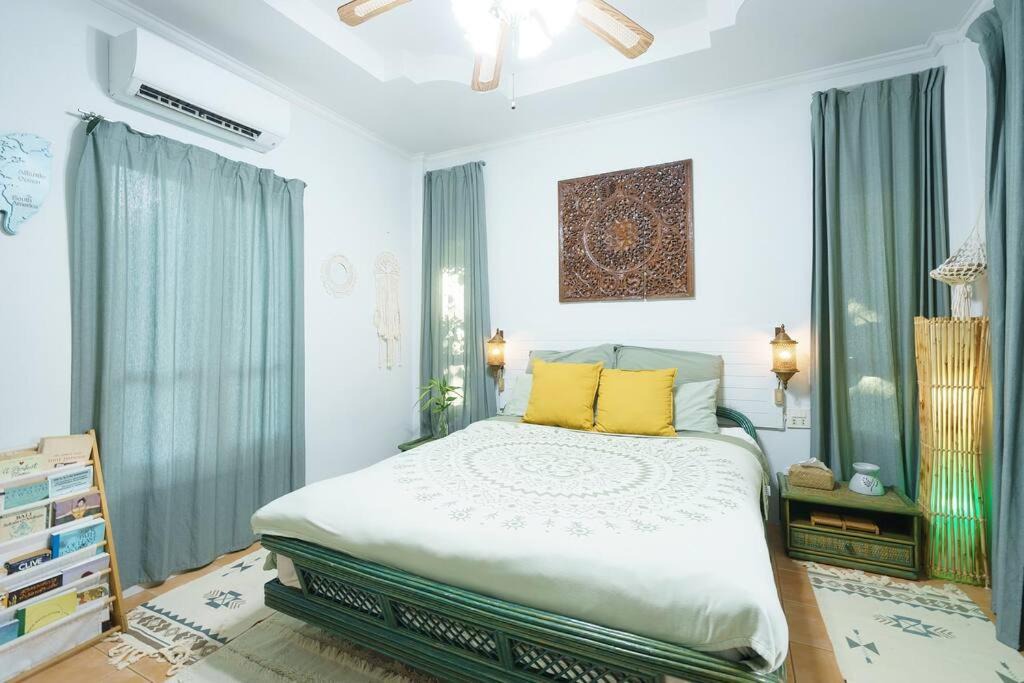 Photo of Bedroom in Thong Sala