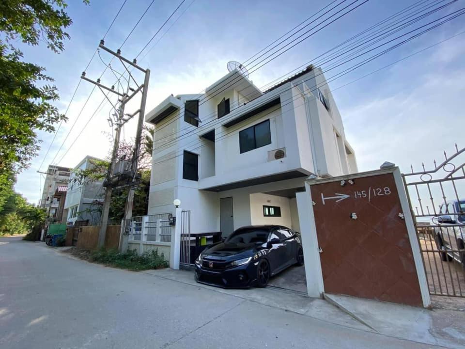 Photo of Buildings in Ban Chang