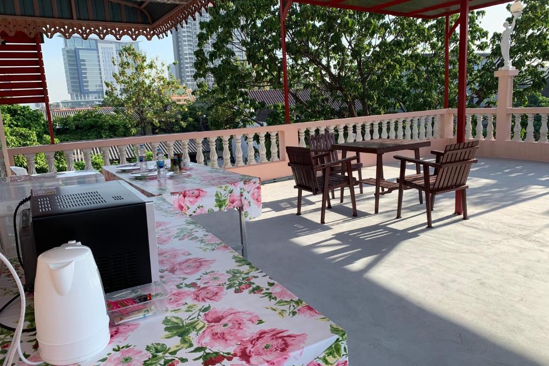 Photo of Others in Bang Yi Khan