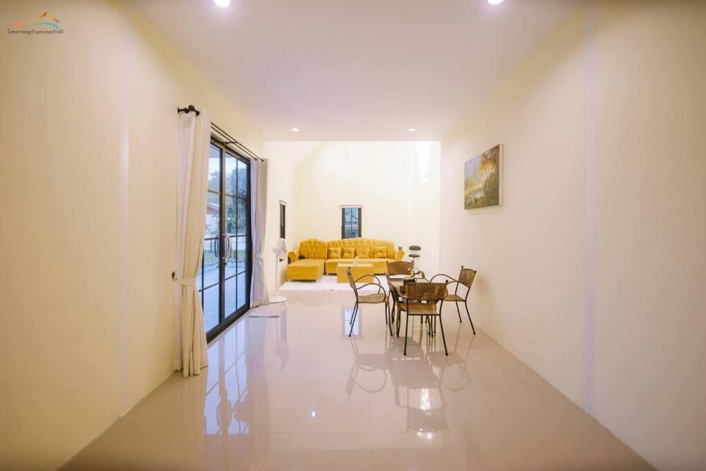 Photo of Livingroom in San Pa Thong