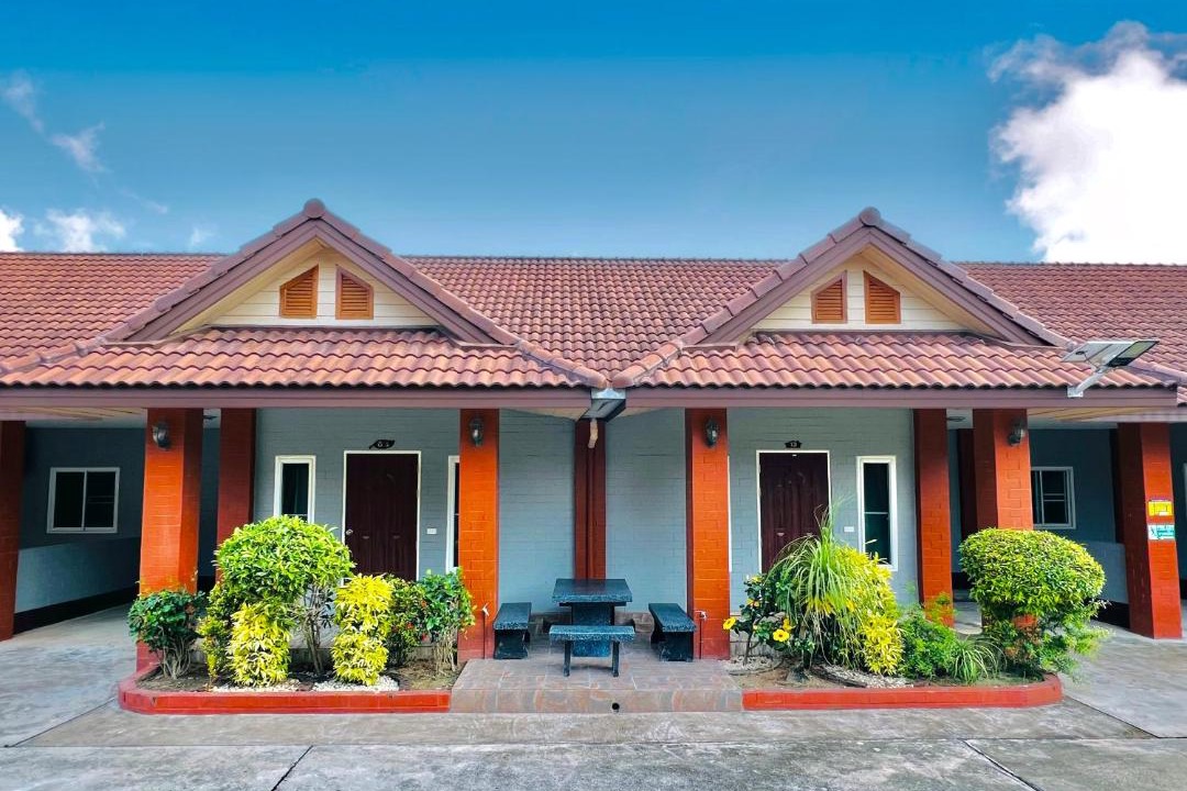 Photo of Buildings in Pong