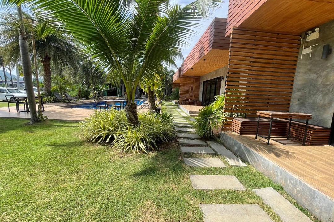Photo of Buildings in Pak Nam Pran