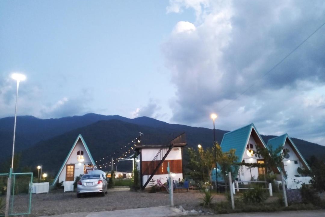 Photo of Buildings in Pua