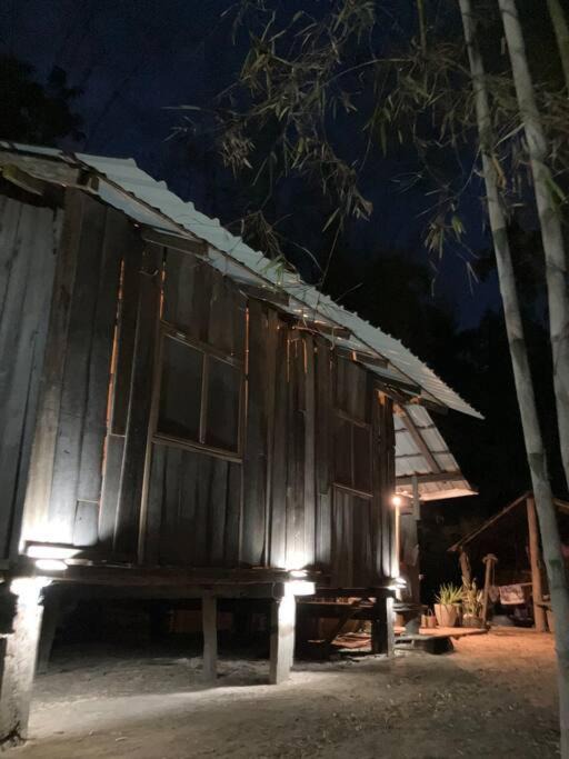 Photo of Buildings in Pua