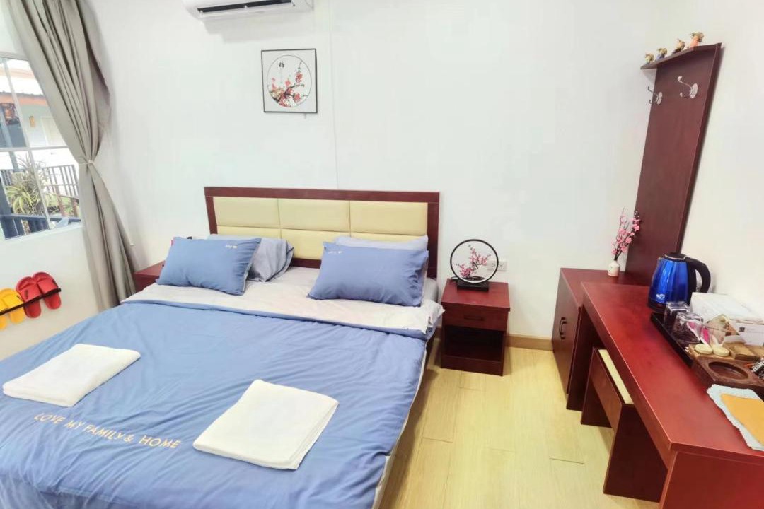 Photo of Bedroom in Tha Muang